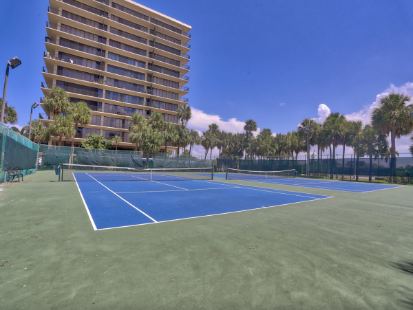 St Petersburg Beachfront Condo Rental Gulf Front Vacation Rental with Balcony